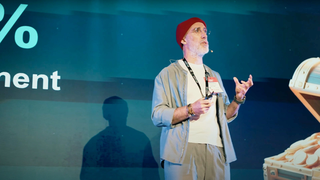 Uri Poliavich differs from many of his peers in his managerial viewpoint.